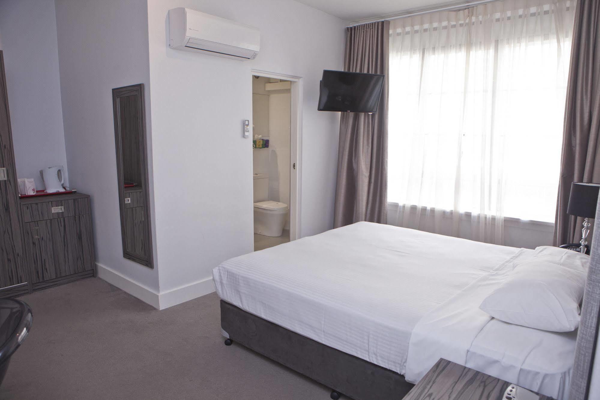 Savoy Double Bay Hotel Sydney Exterior photo